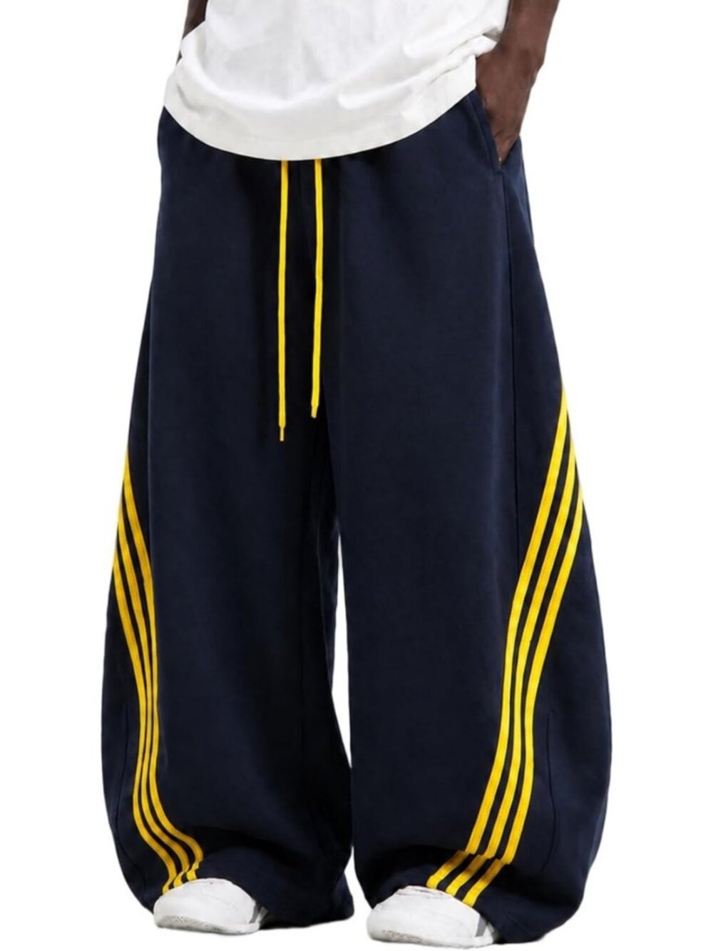 Trendy Baggy Sweatpants for Men & Women | Y2K Wide-Leg Drawstring Style